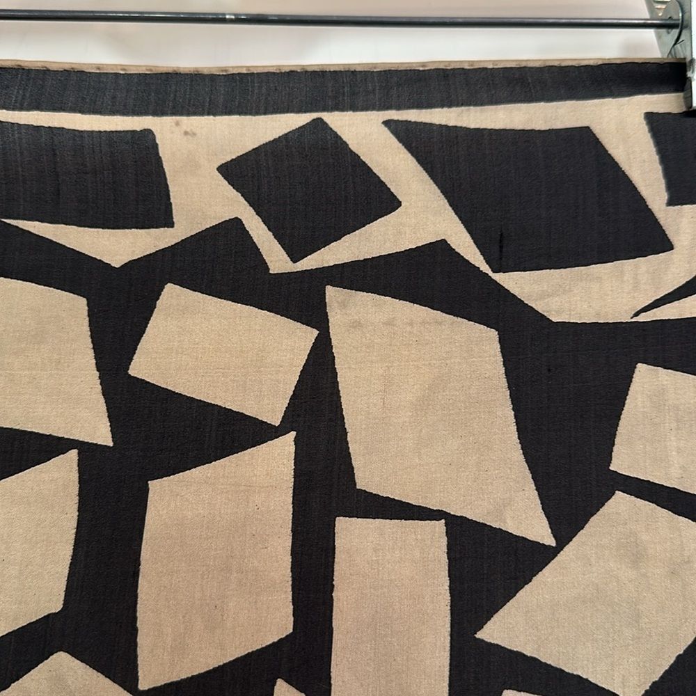 Vintage mid century‎ mod Vera black & tan(gold) rectangle motif large scarf - Picture 8 of 11